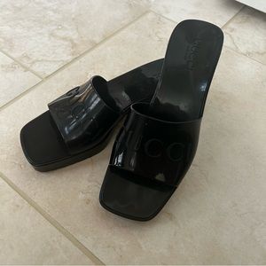 Gucci Women’s Black Rubber Sandal Size 38